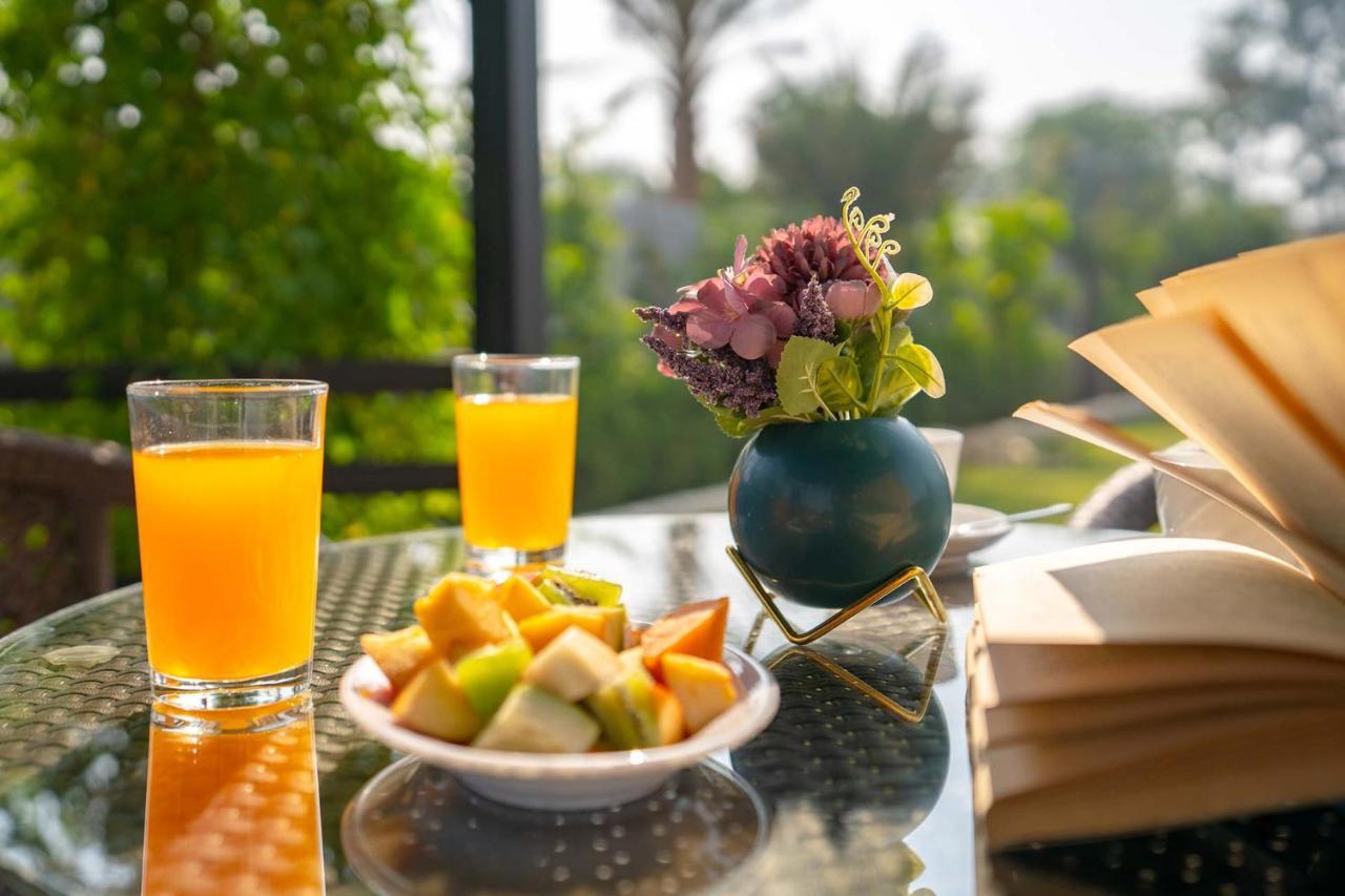 Stayvista At Le Blanc Escape W Outdoor Pool Sohna Εξωτερικό φωτογραφία