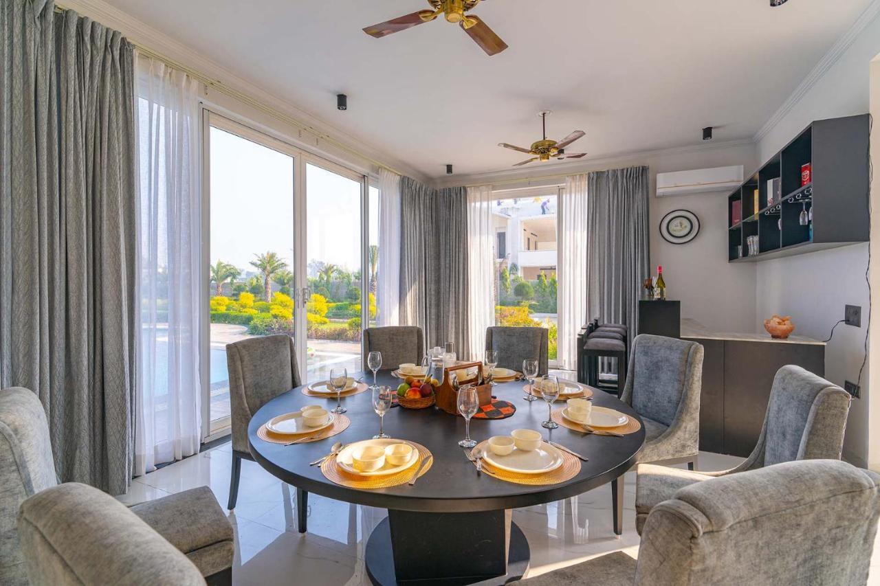 Stayvista At Le Blanc Escape W Outdoor Pool Sohna Εξωτερικό φωτογραφία